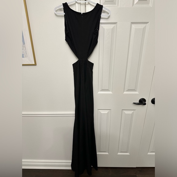 NWT Missguided Crepe Cut out fishtail dress in BLACK - size 2 - Picture 6 of 7